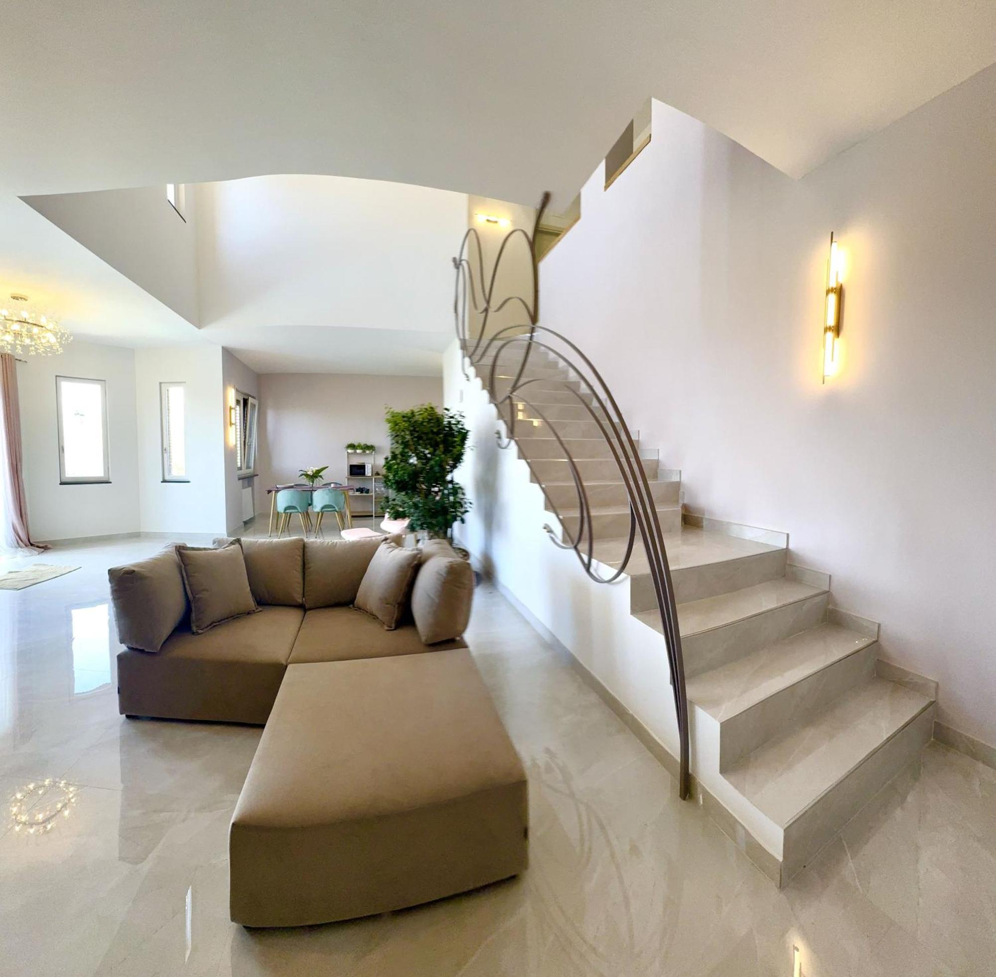 Villa C Luxury Estate SantʼAntonio Abate Quarto foto